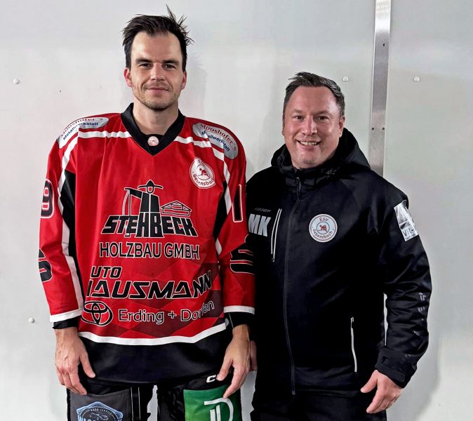 0213 -ESV-Abtl Mike Krähmüller (re.) mit Neuzugang Daniel Krzizok