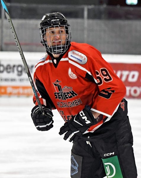 homepage - ESV-Neuzugang Lukas Löscher - erstes Spiel für den ESV gegen Inzell
